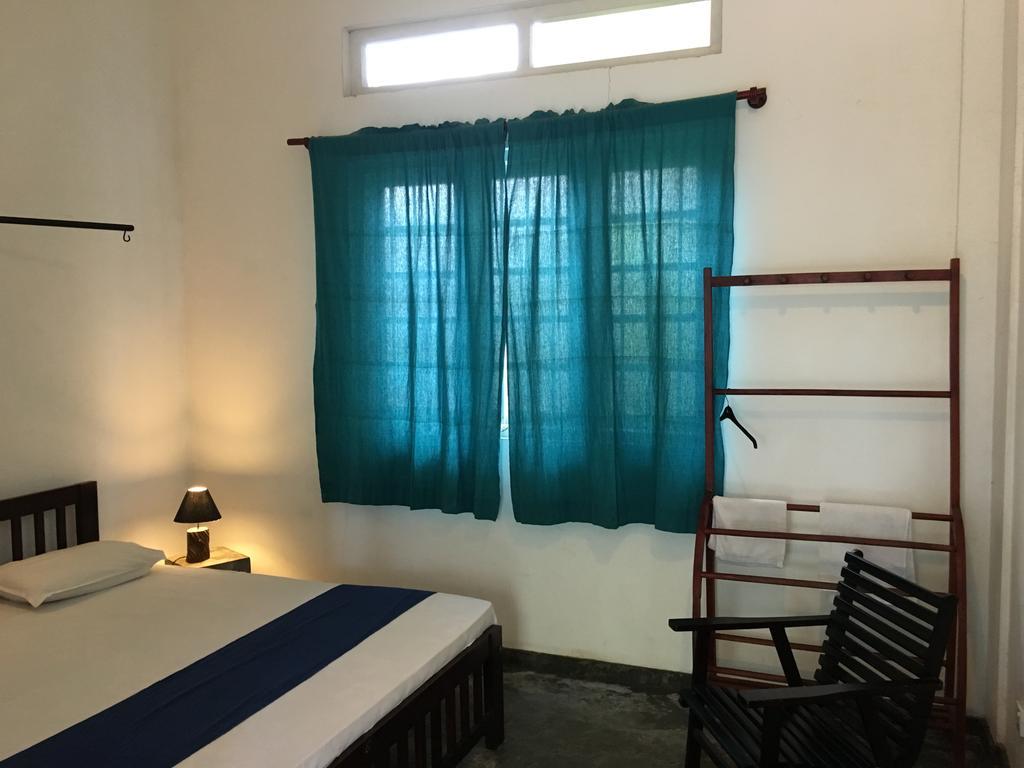 Colombo Beach Hostel Dehiwala-Mount Lavinia Eksteriør billede