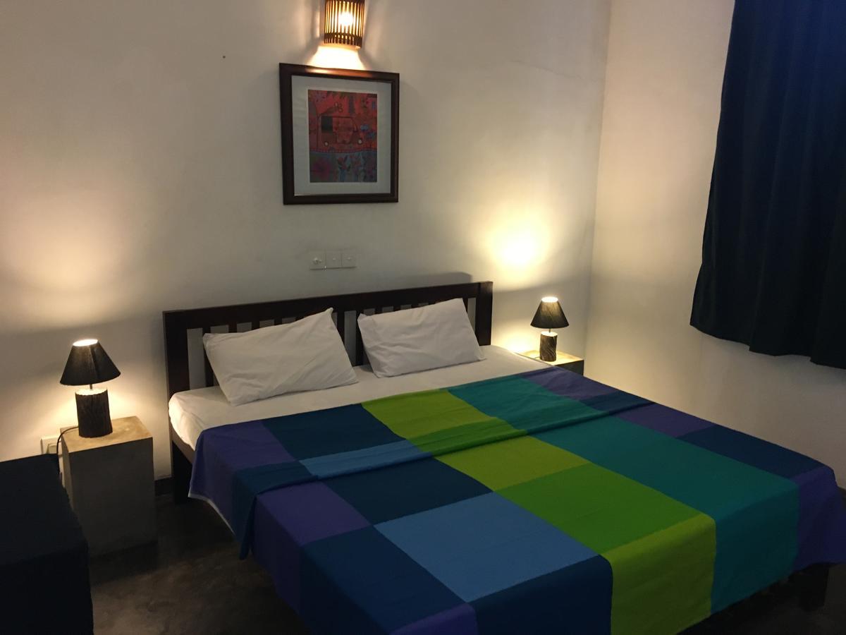 Colombo Beach Hostel Dehiwala-Mount Lavinia Eksteriør billede